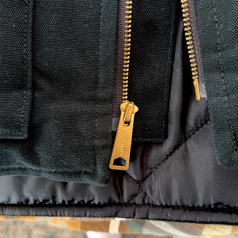 Carhartt Black Vest - Picture 5 of 5